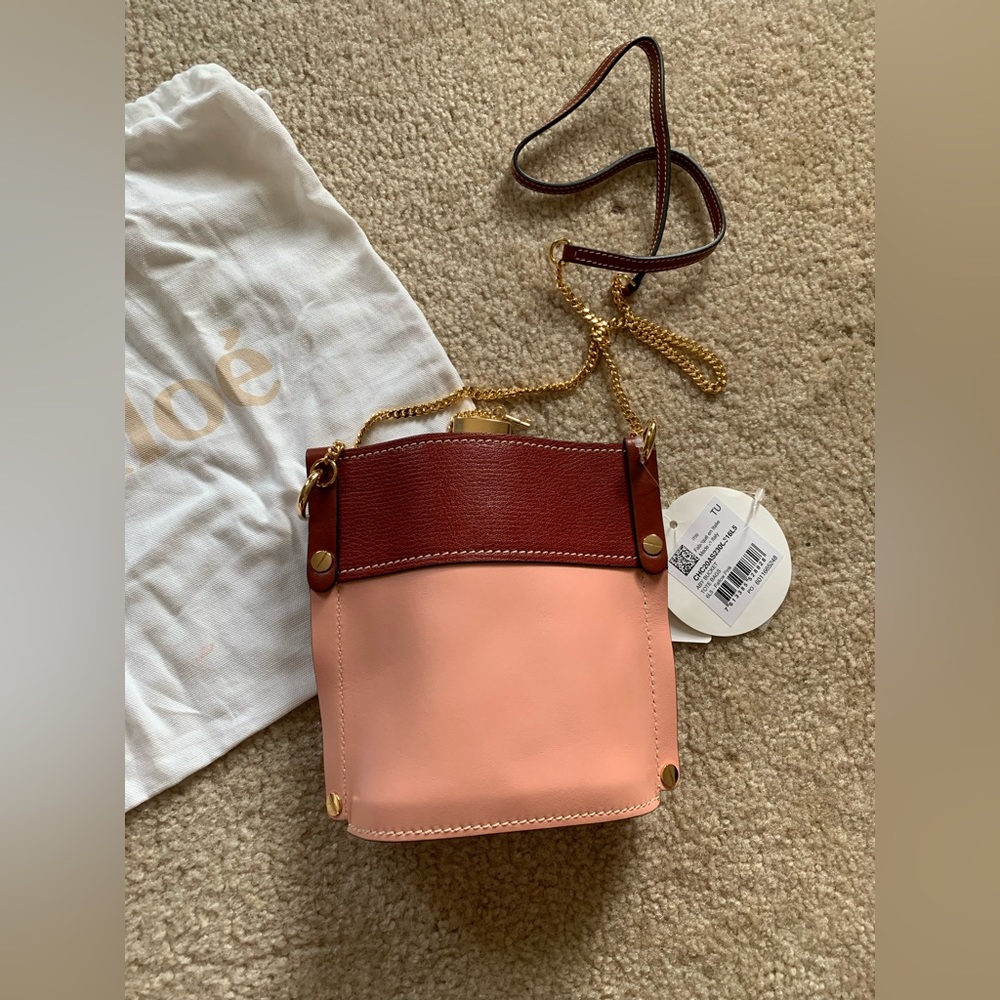Chloe Aby mini Lock Bucket crossbody bag - Picture 3 of 13